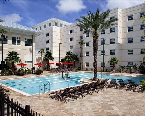 Photo of Osprey Fountains Courtyard